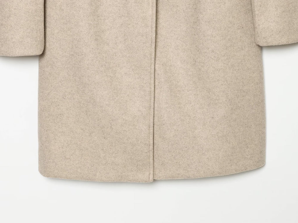 Women's with shoulder pads long style soft textured coat