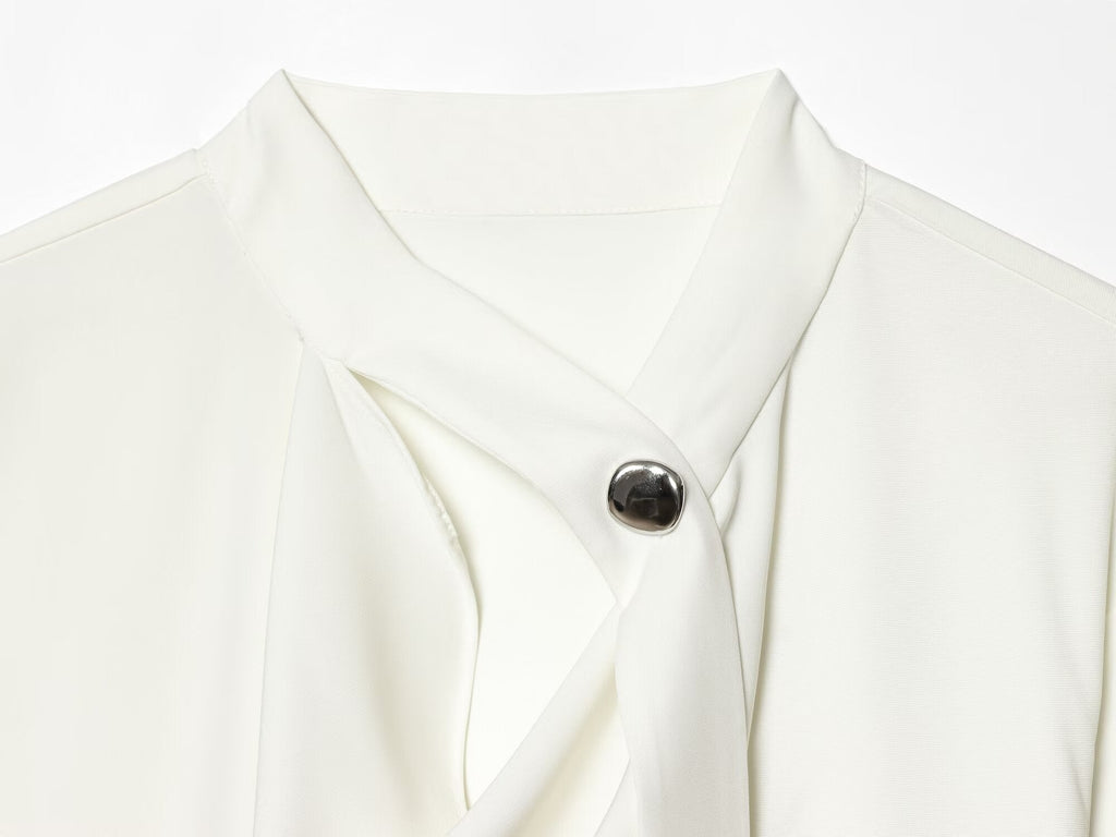 Women's lace up collar pleated shirt