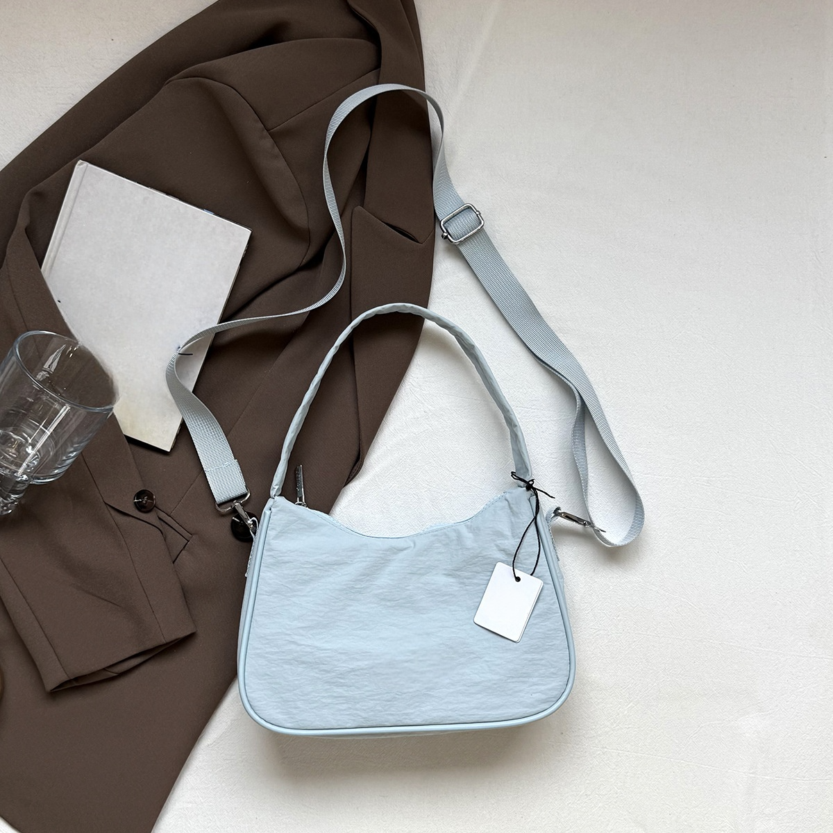 2025 shoulder slung jiaozi waterproof leisure bag