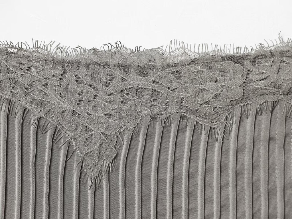 Women's pleated decorative lace suspender dress