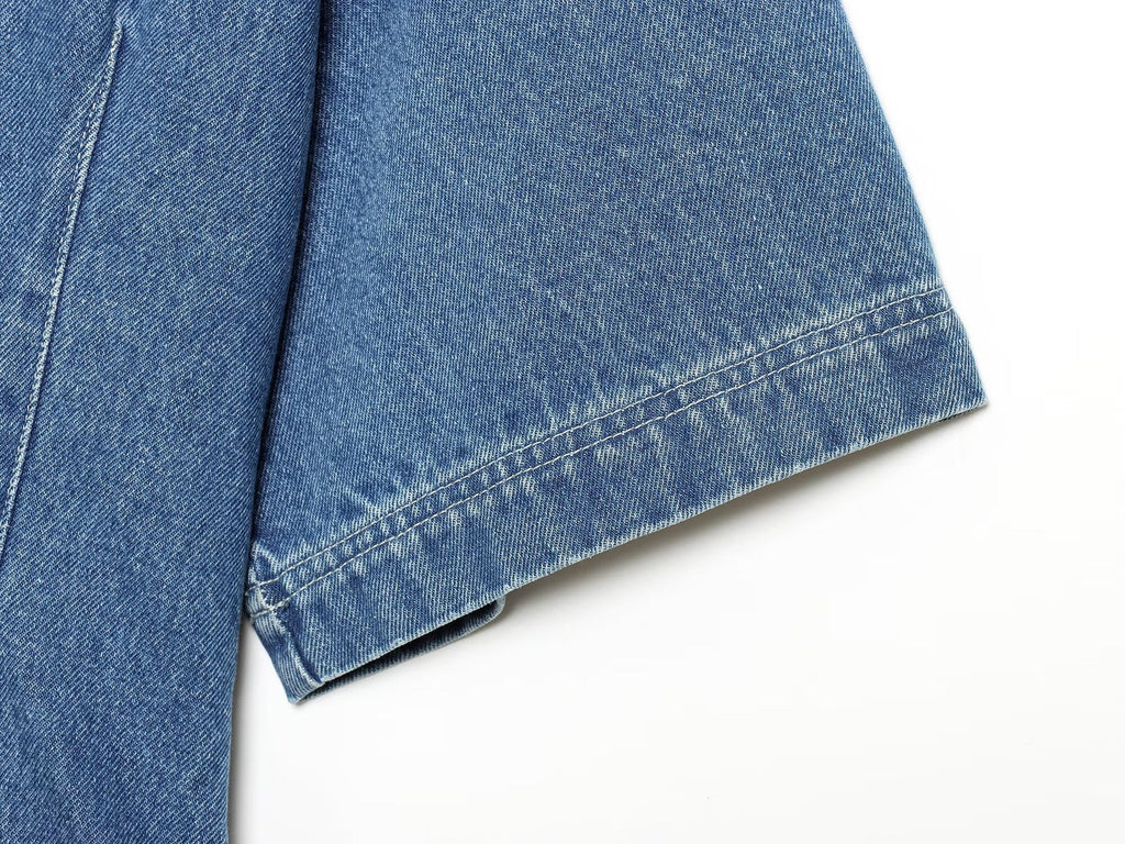 Women's short sleeved waist cinched denim shirt