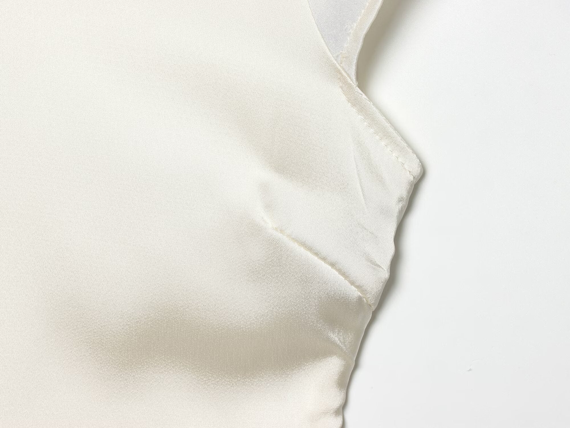 Women's satin textured short button top