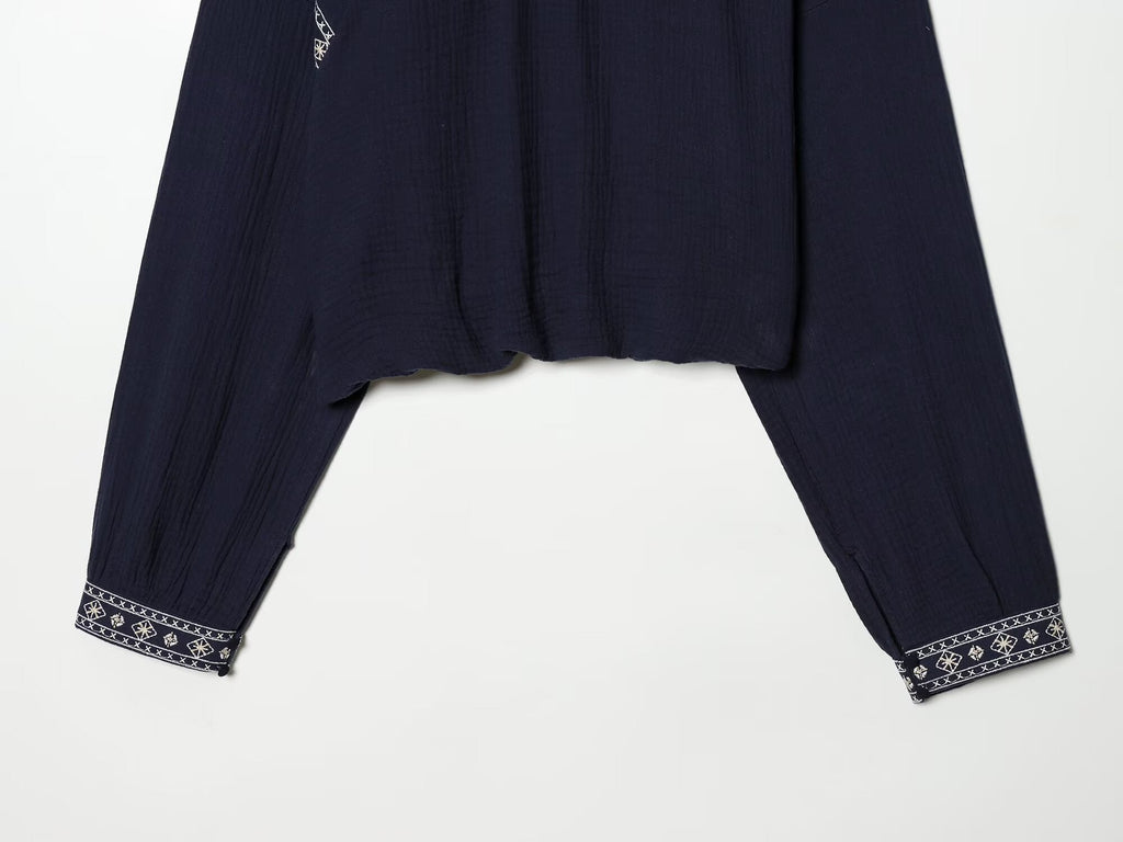 Women's embroidered decorative puffy shirt