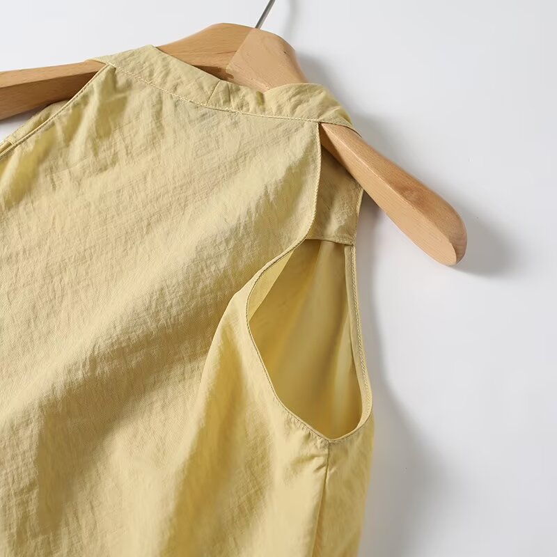 Women's draped Swing collar sleeveless top