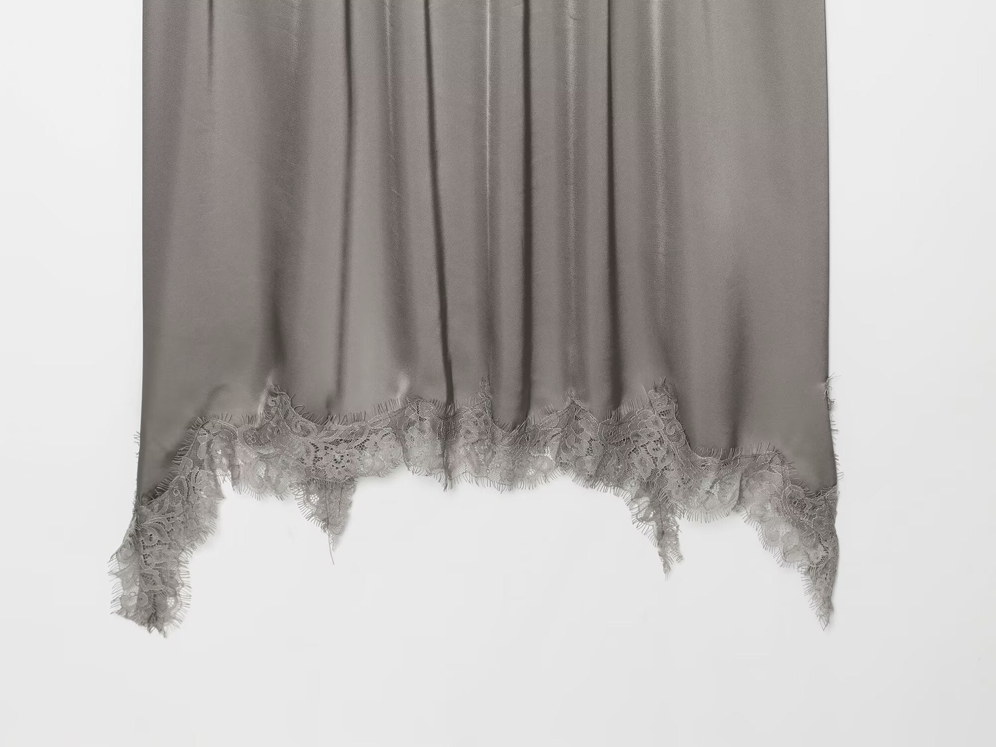 Women's pleated decorative lace suspender dress