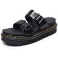 Women's new fashion platform sandals have a shoe box